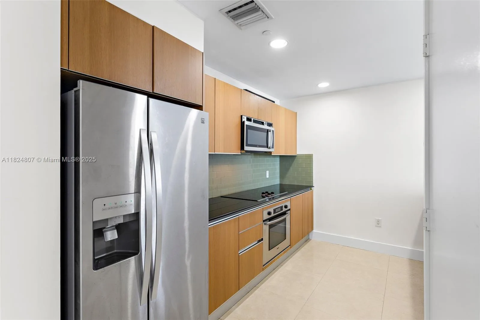 1060 Brickell Ave # 4001, Miami, FL 33131 photo 6