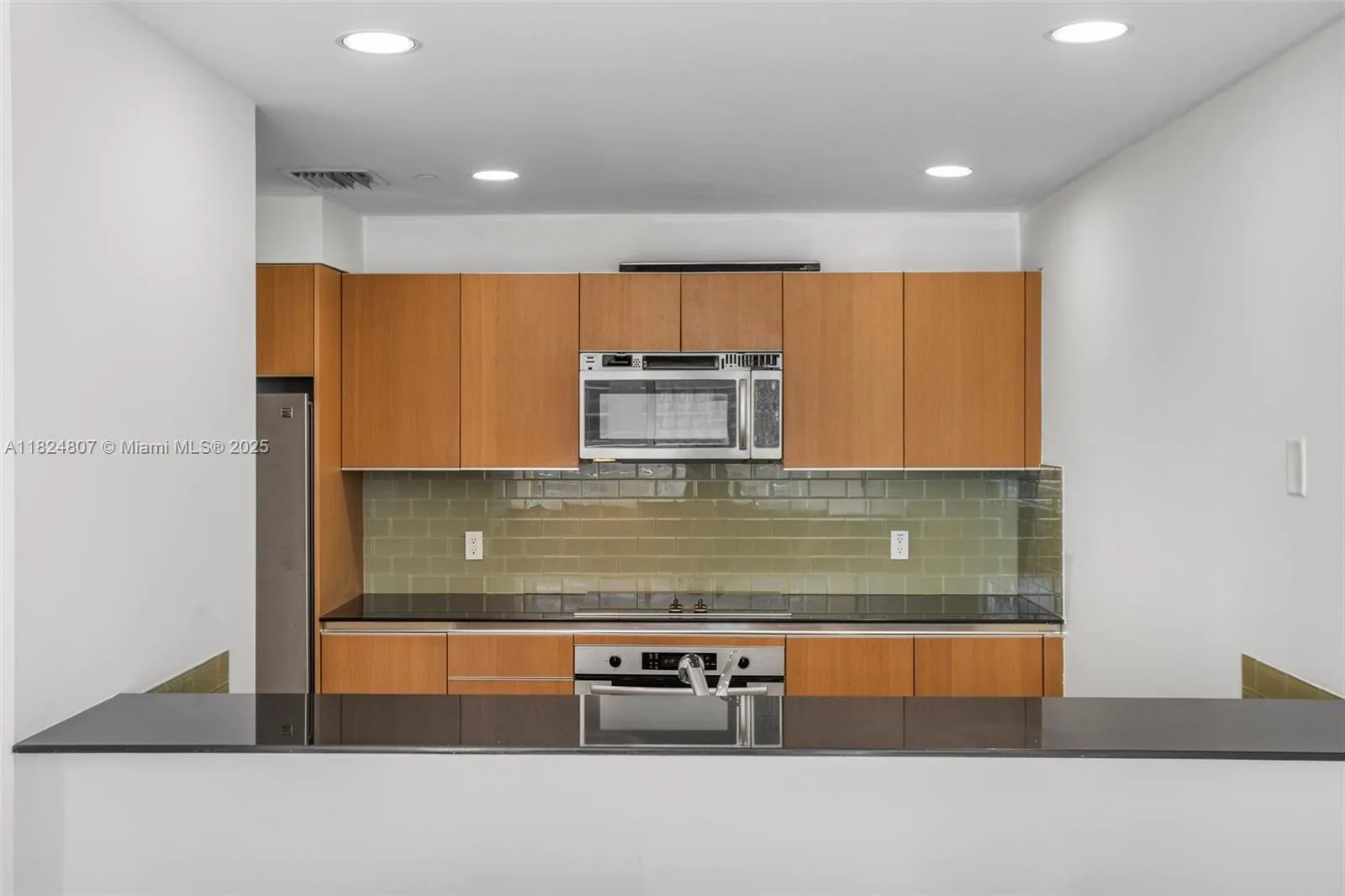 1060 Brickell Ave # 4001, Miami, FL 33131 photo 9
