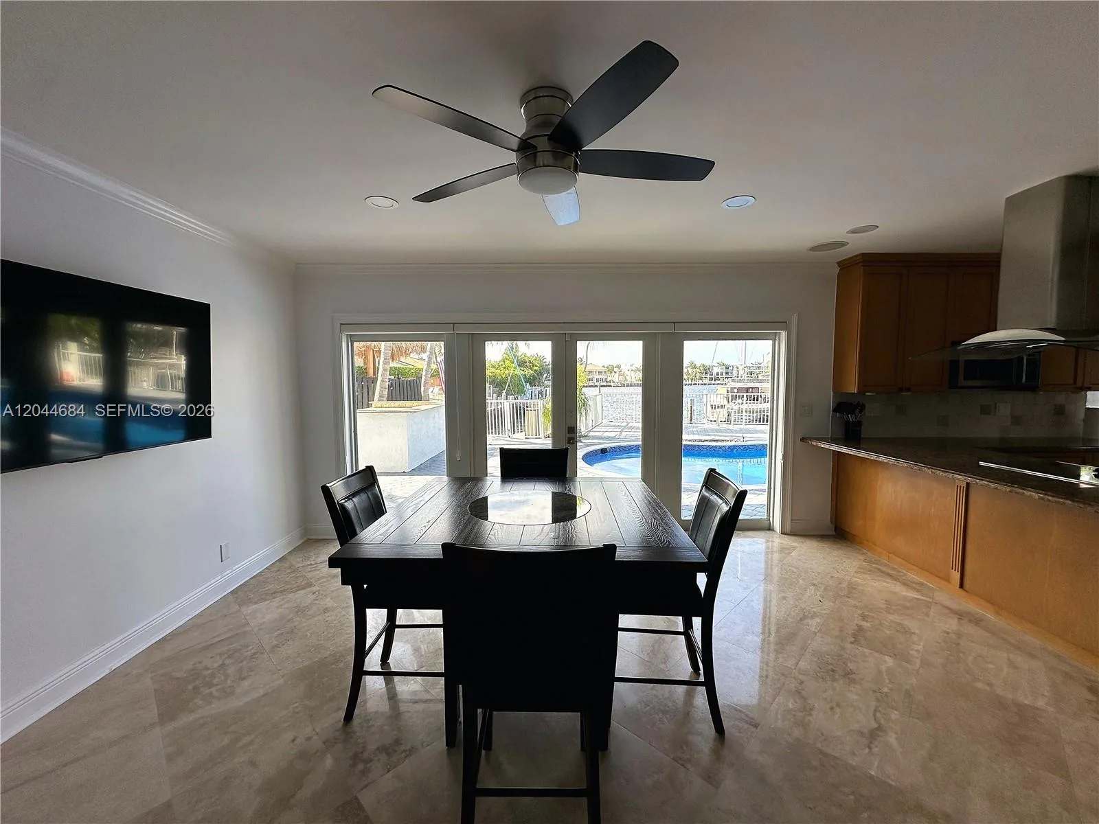 2445 SE 8th St, Pompano Beach, FL 33062 photo 11