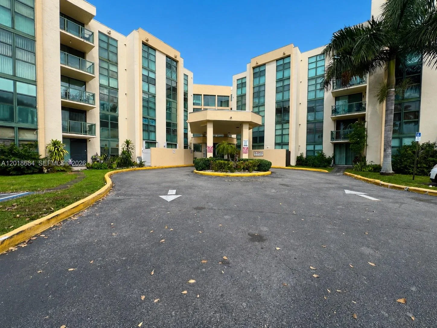 2075 SW 122nd Ave # 207, Miami, FL 33175