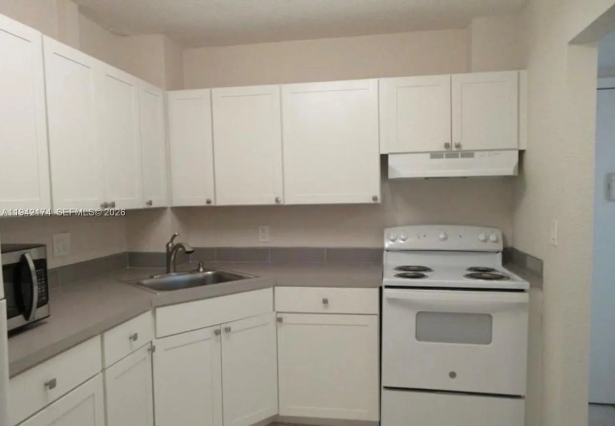 10751 Royal Palm Blvd # 17, Coral Springs, FL 33065 photo 5