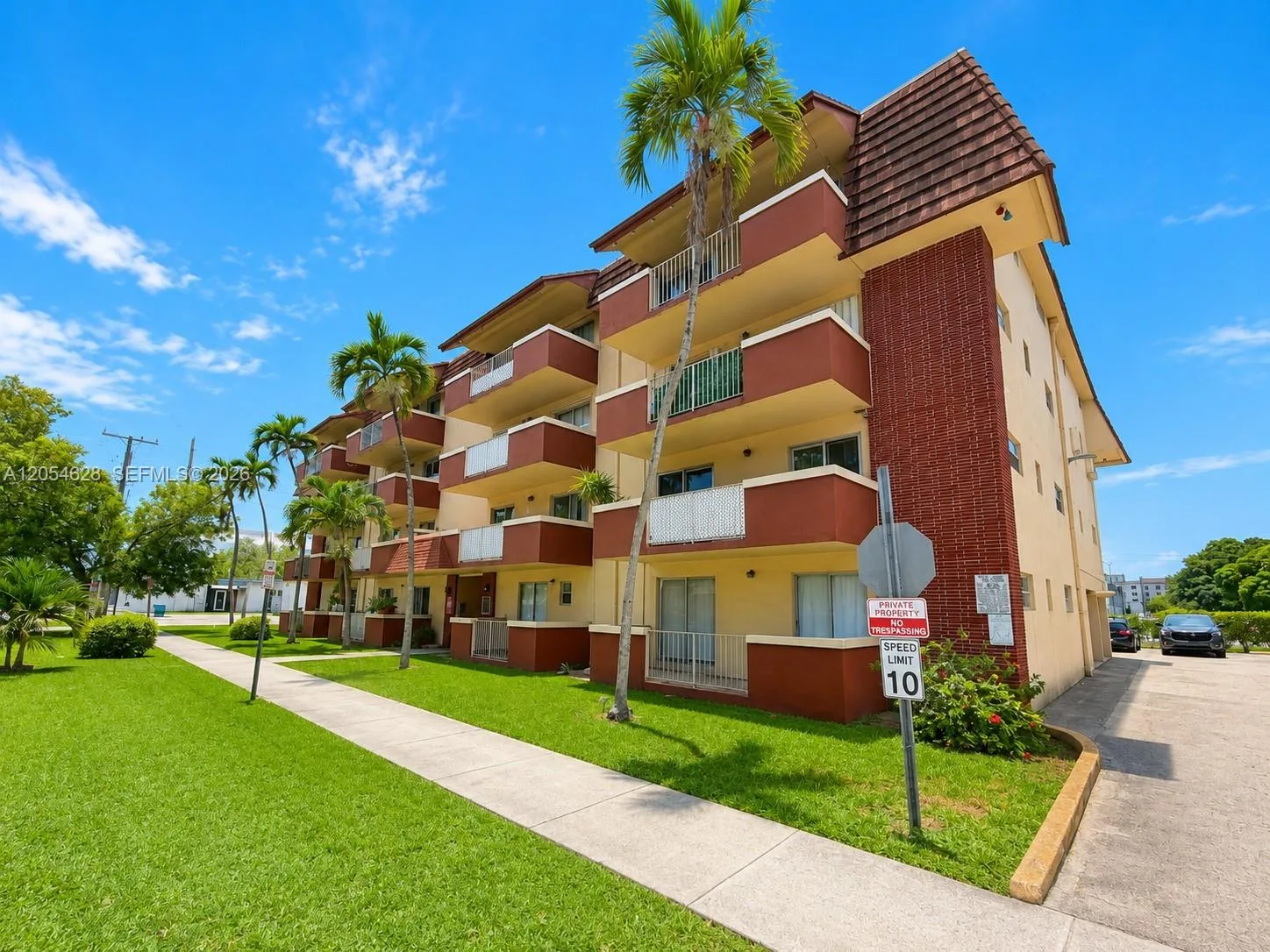 680 Miller Dr # W405, Miami Springs, FL 33166 photo 2