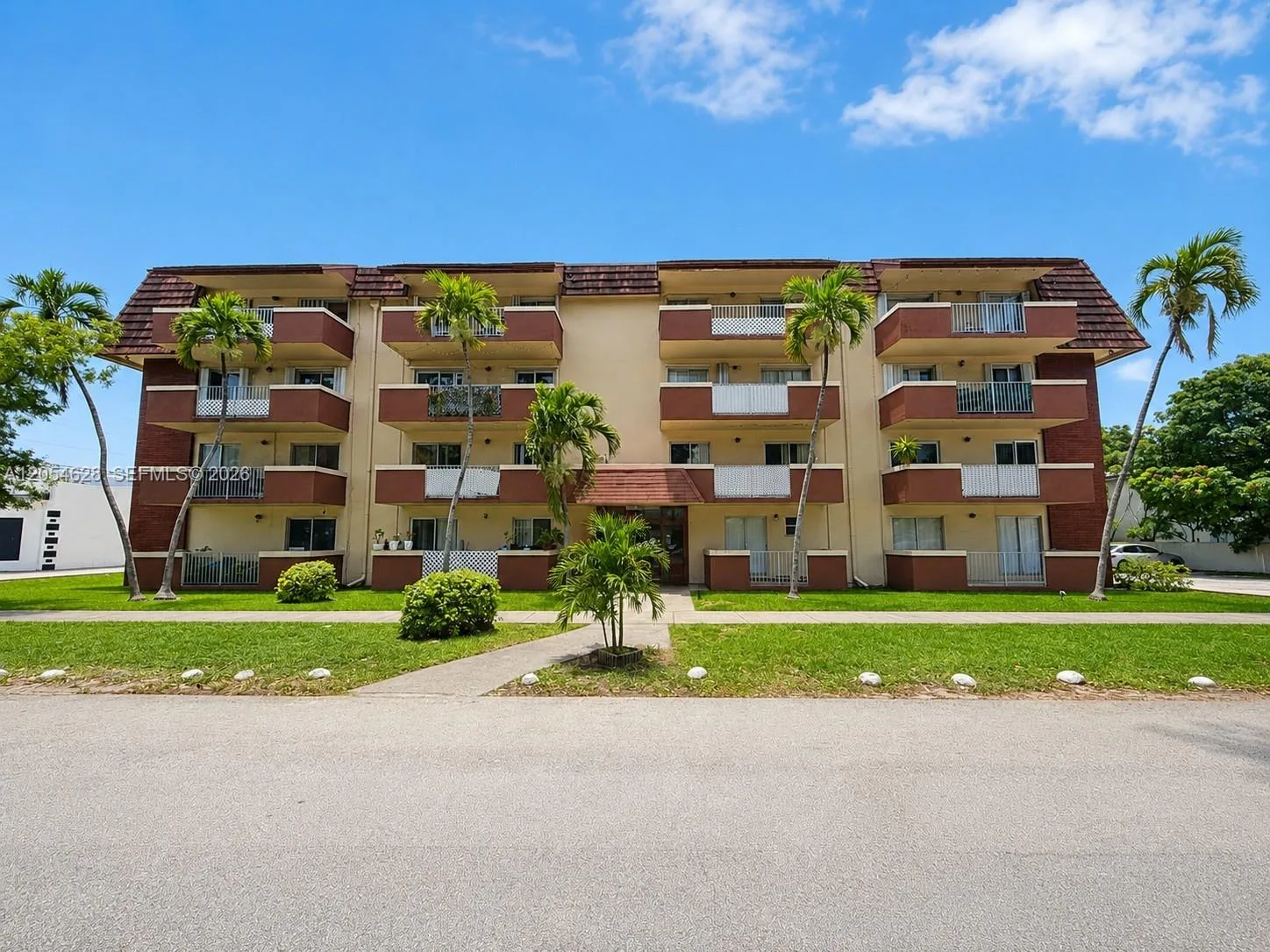 680 Miller Dr # W405, Miami Springs, FL 33166 photo 3