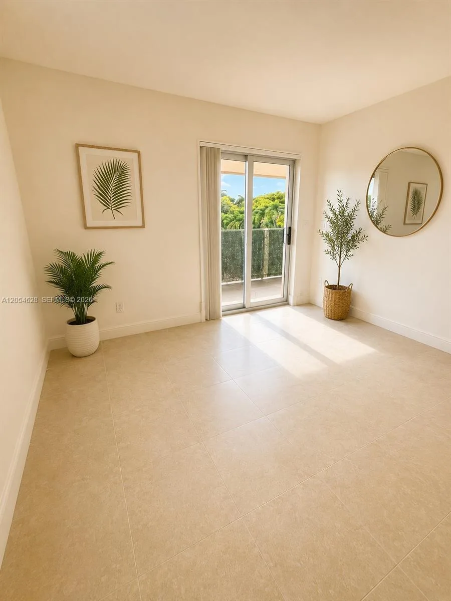 680 Miller Dr # W405, Miami Springs, FL 33166 photo 8