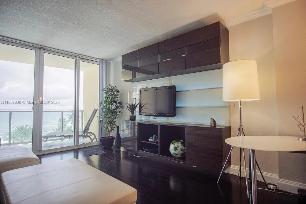 2501 S Ocean Dr # 520, Hollywood, FL 33019 photo 2