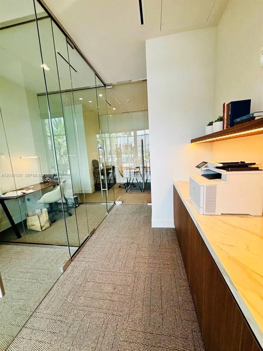 2411 Laguna Circle North # 1411, Miami, FL 33181 photo 5