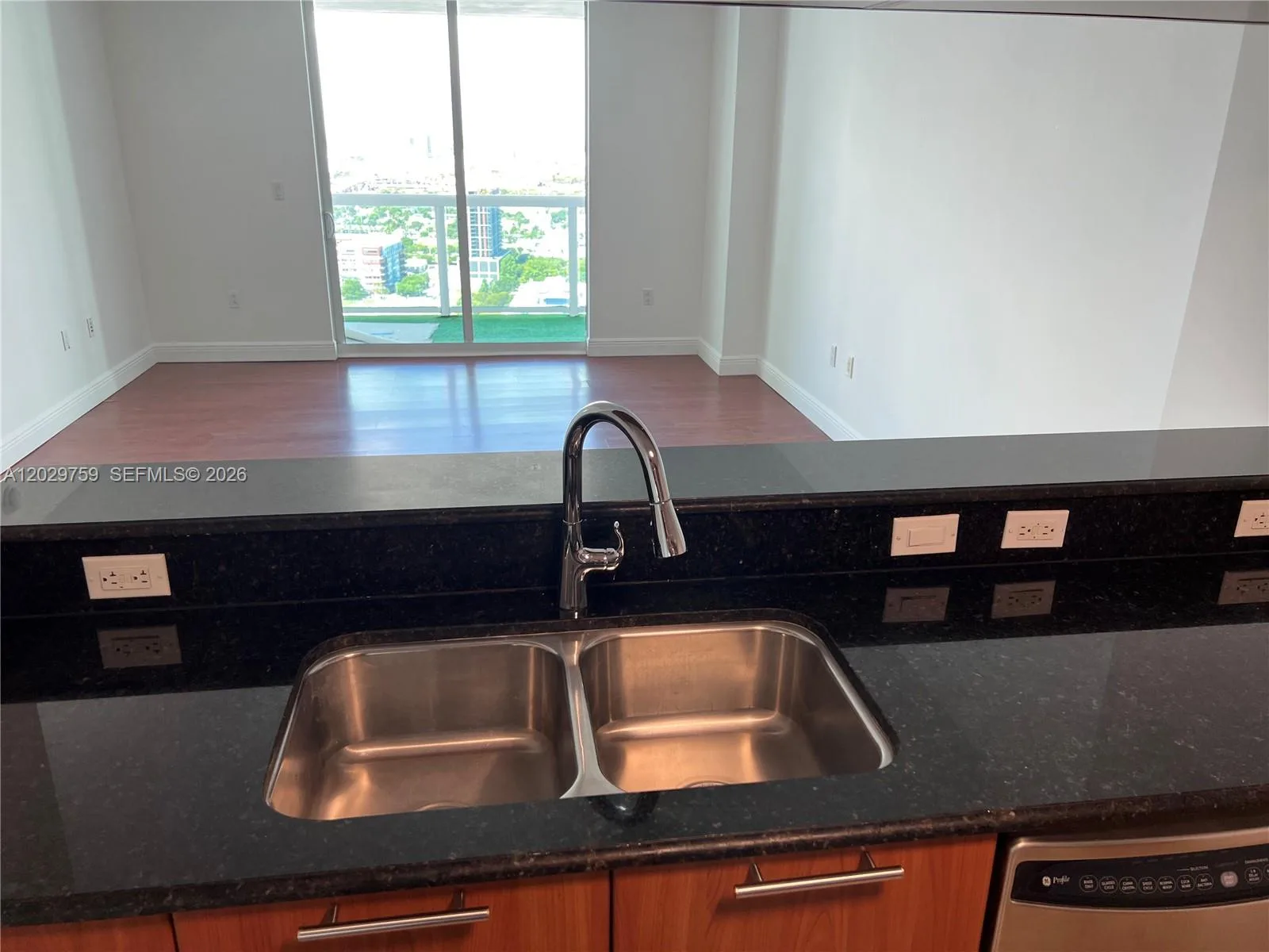 1800 N Bayshore Dr # 3904, Miami, FL 33132 photo 4