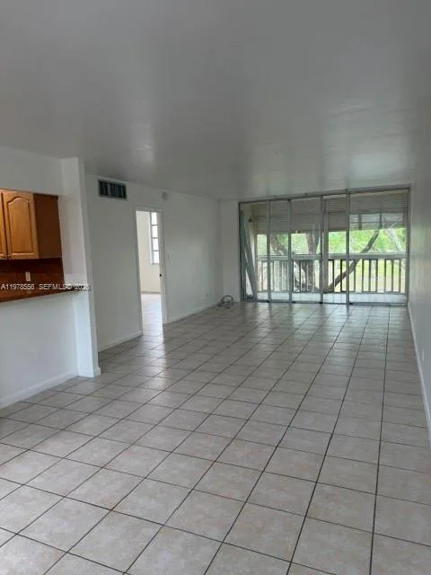 7031 Environ Blvd # 221, Lauderhill, FL 33319 photo 2