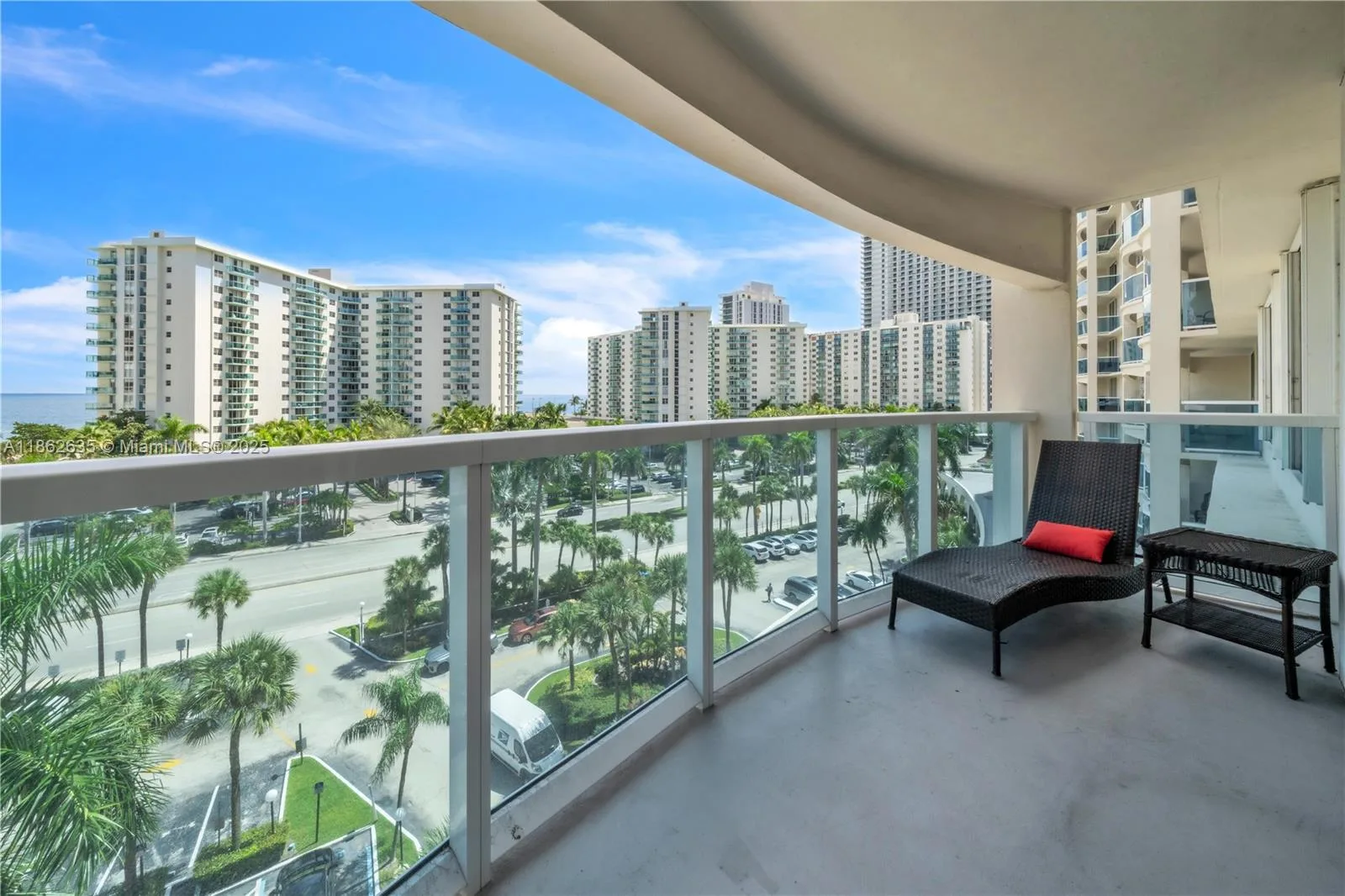 3800 S Ocean Dr # 618, Hollywood, FL 33019