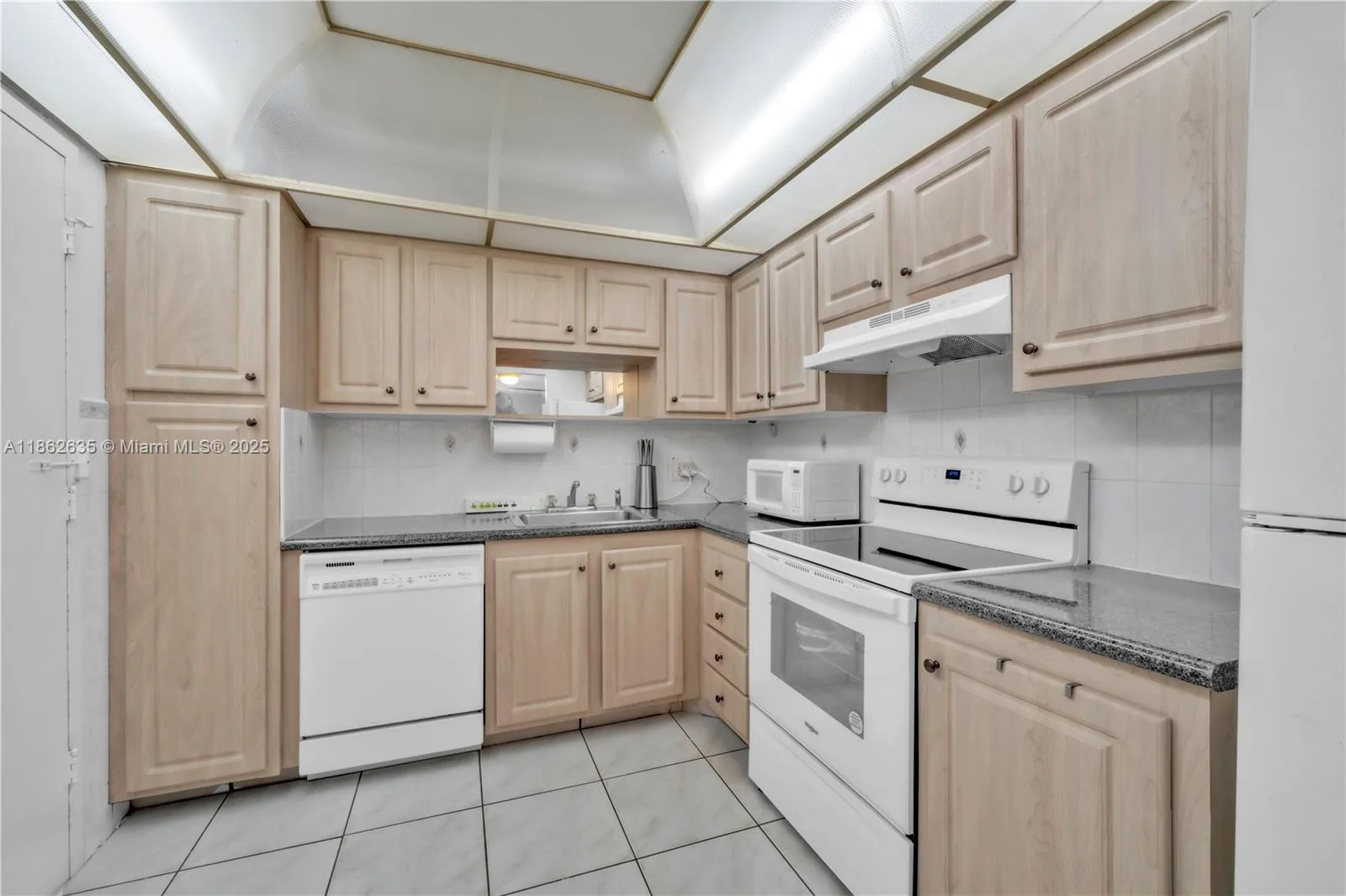 3800 S Ocean Dr # 618, Hollywood, FL 33019 photo 7