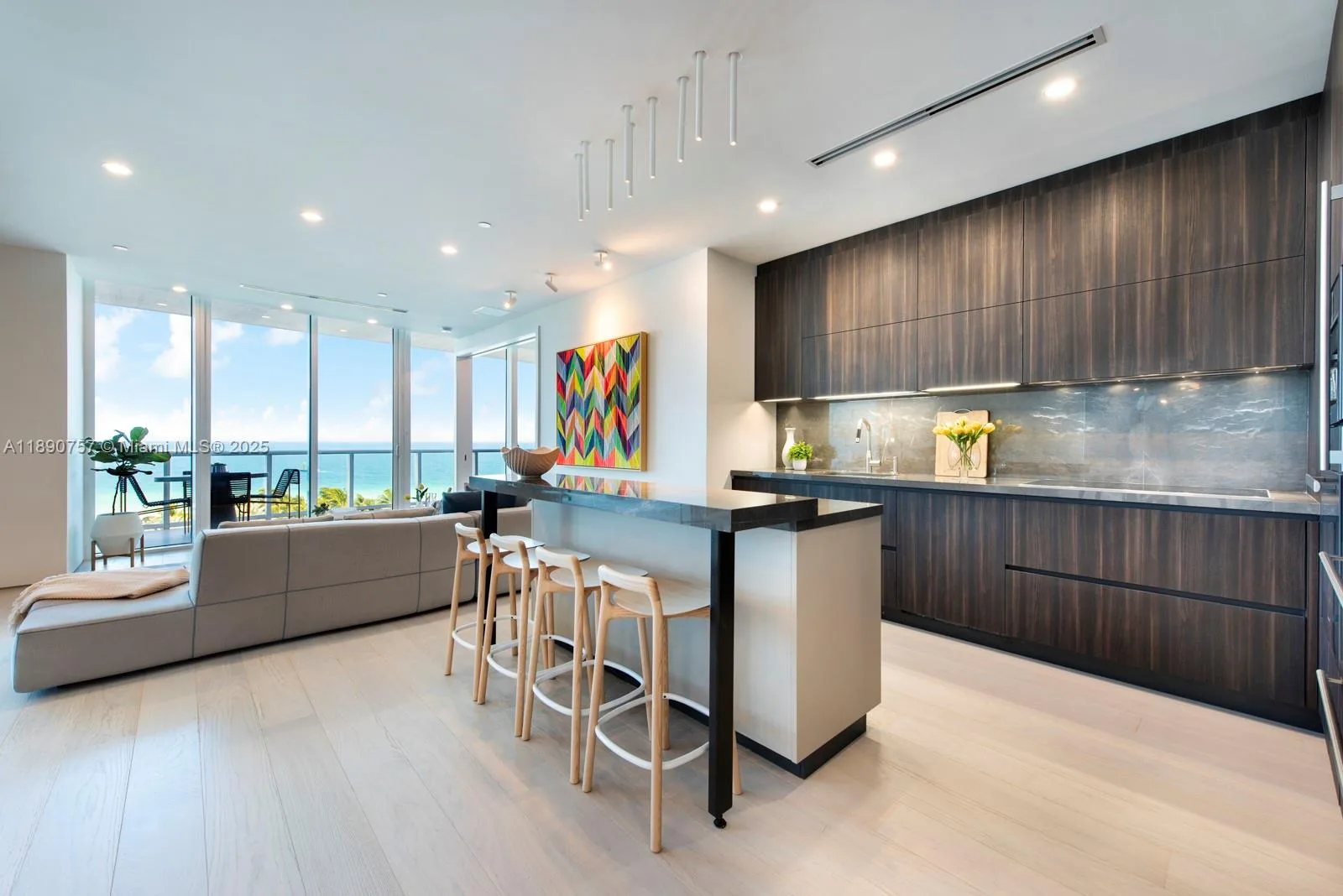 100 S Pointe Dr # 908, Miami Beach, FL 33139 photo 4