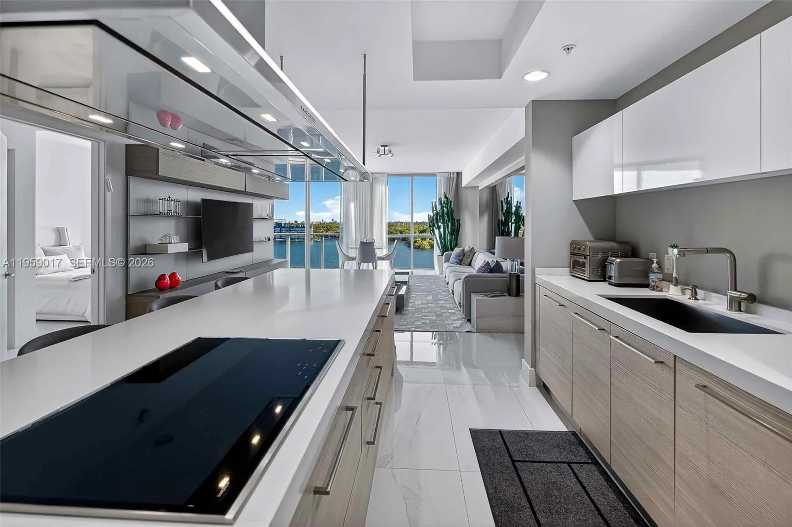 17111 Biscayne Blvd # 706, North Miami Beach, FL 33160 photo 10