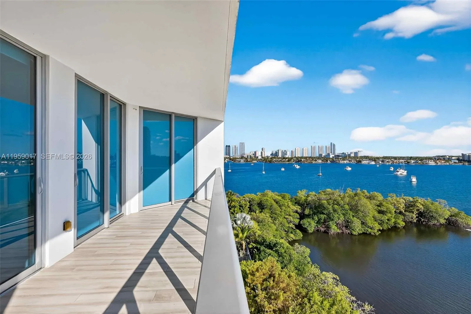17111 Biscayne Blvd # 706, North Miami Beach, FL 33160 photo 7