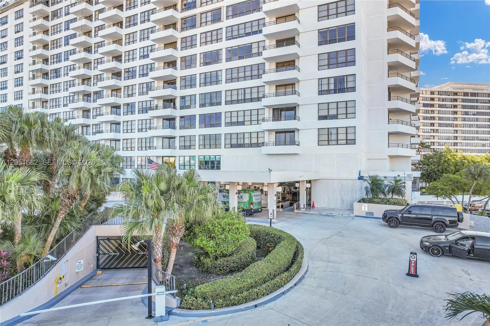 2500 Parkview Dr # 2411, Hallandale Beach, FL 33009