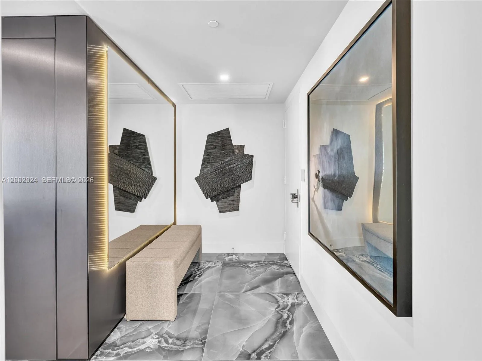 475 Brickell Ave # 2715, Miami, FL 33131 photo 3