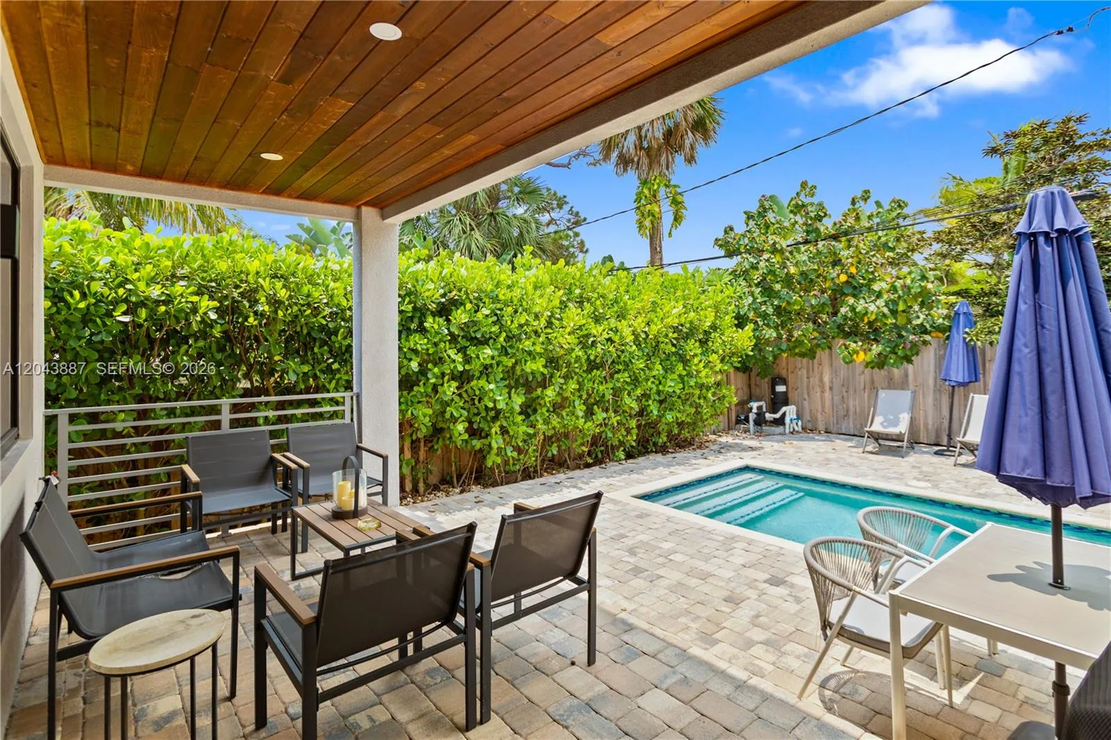 809 SW 10th Ter, Fort Lauderdale, FL 33315