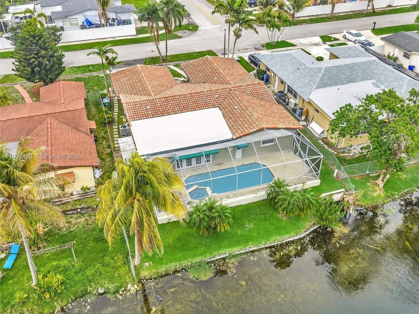1900 NW 95th Ave, Pembroke Pines, FL 33024 photo 2
