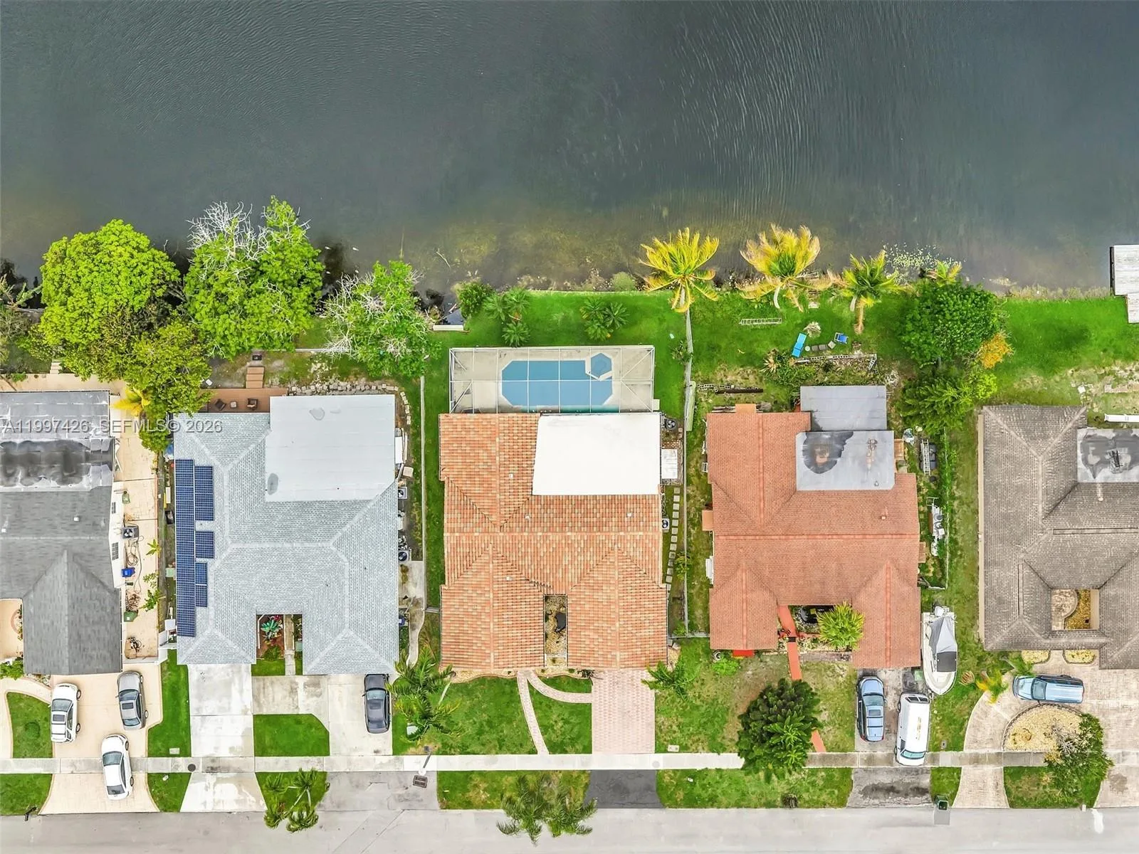 1900 NW 95th Ave, Pembroke Pines, FL 33024 photo 3
