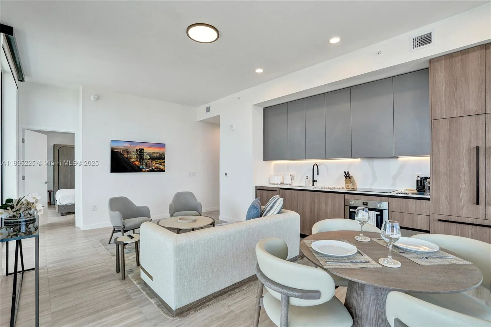 580 72nd street # 2102, Miami Beach, FL 33141 photo 5