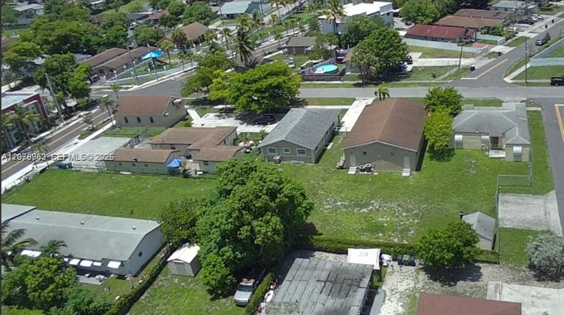 516 NW 4th Ave, Hallandale Beach, FL 33009