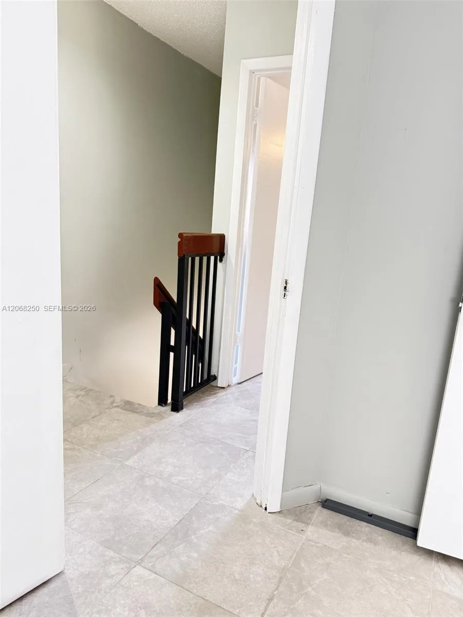 1701 W 42nd Pl # 10, Hialeah, FL 33012 photo 6