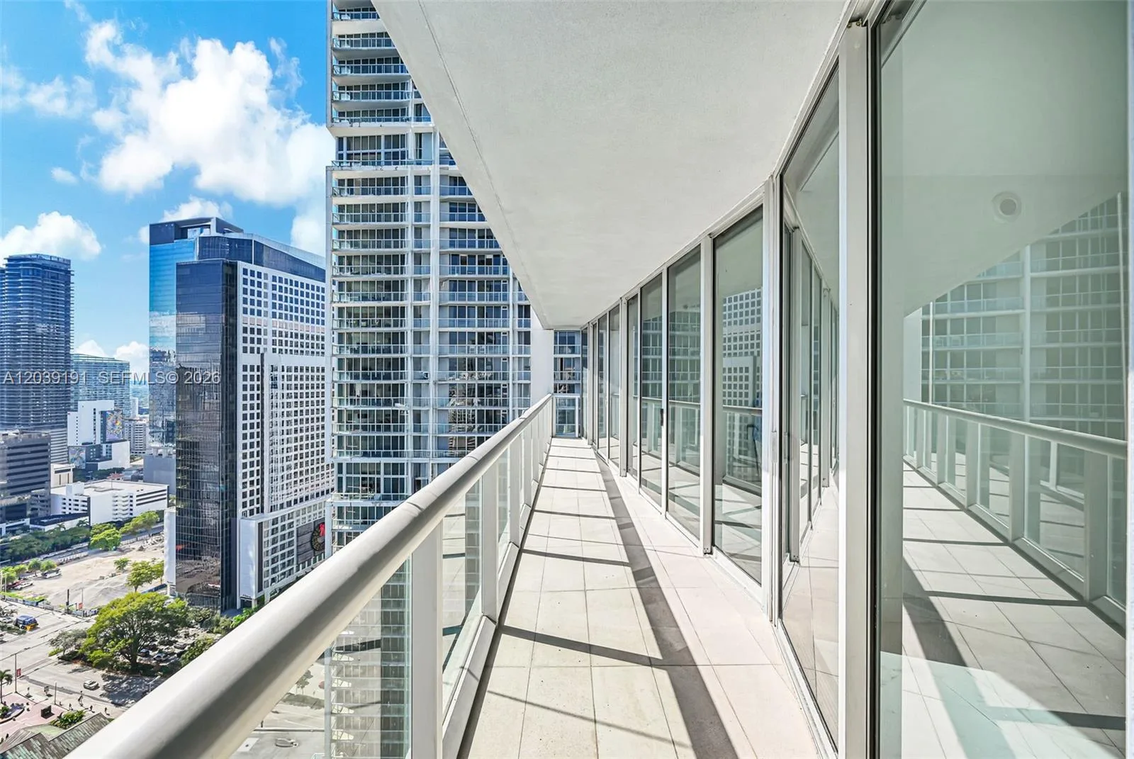 475 Brickell Ave # 3113, Miami, FL 33131 photo 4