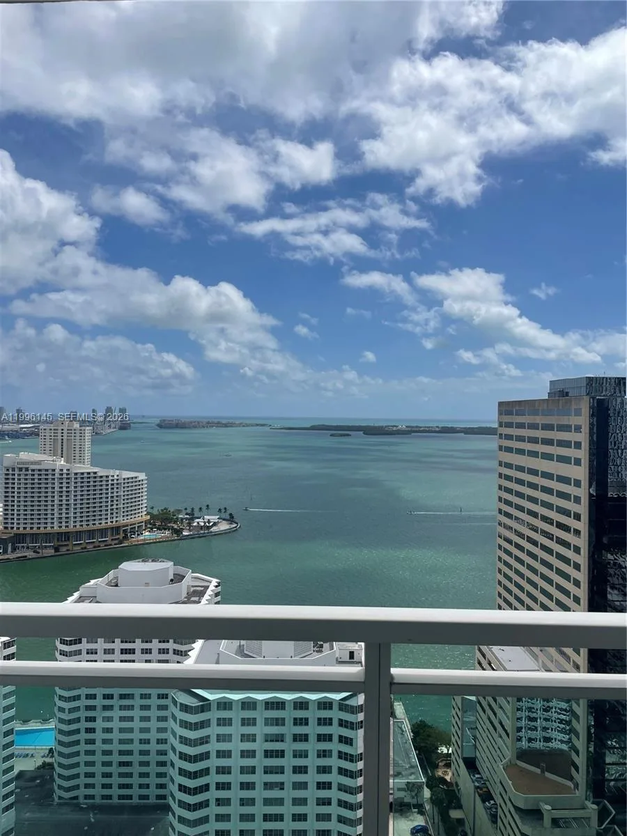 951 Brickell Ave # 3506, Miami, FL 33131