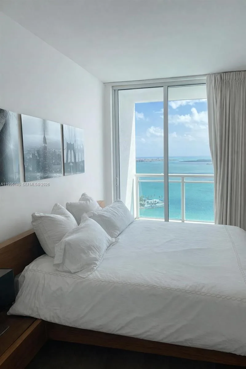 951 Brickell Ave # 3506, Miami, FL 33131 photo 2