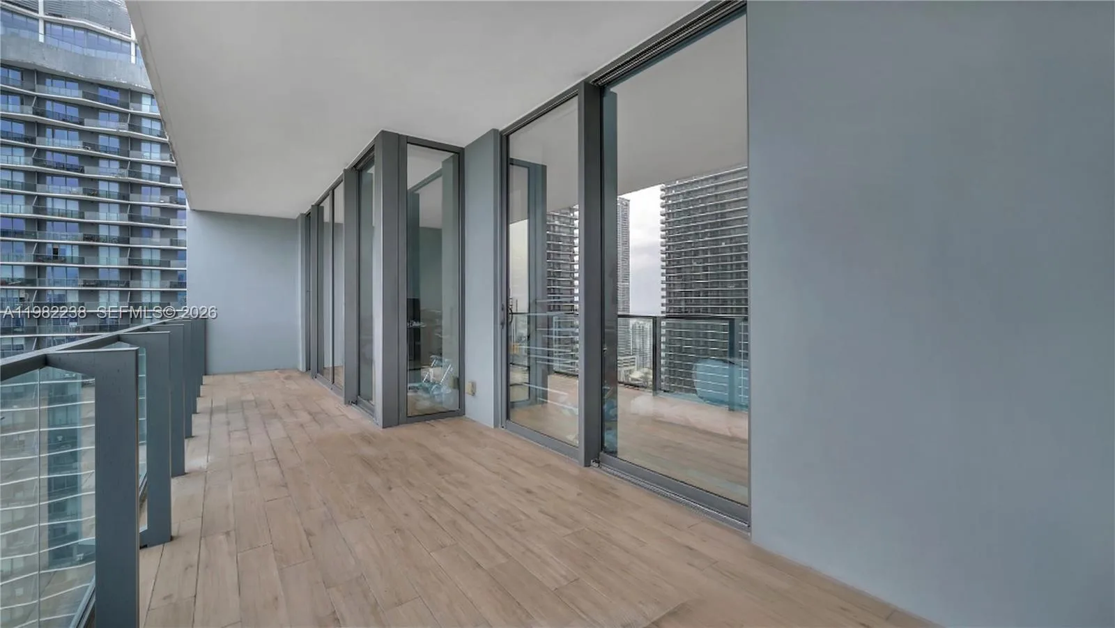 88 SW 7th St # 3307, Miami, FL 33130 photo 5
