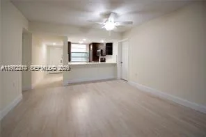 1713 Whitehall Dr # 302, Davie, FL 33324 — zdjęcie 5