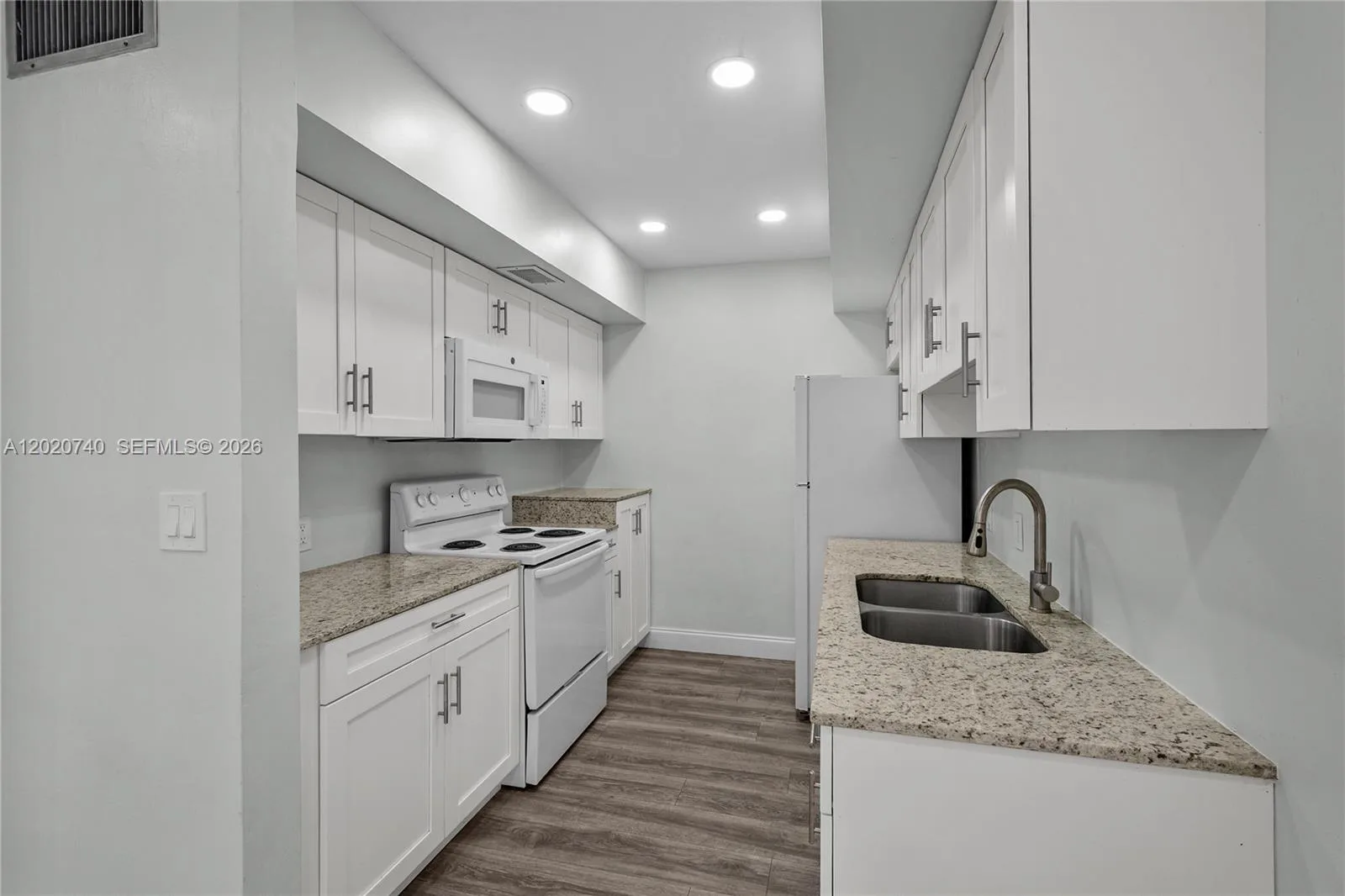 245 NE 191st St # 3014, Miami, FL 33179 photo 5
