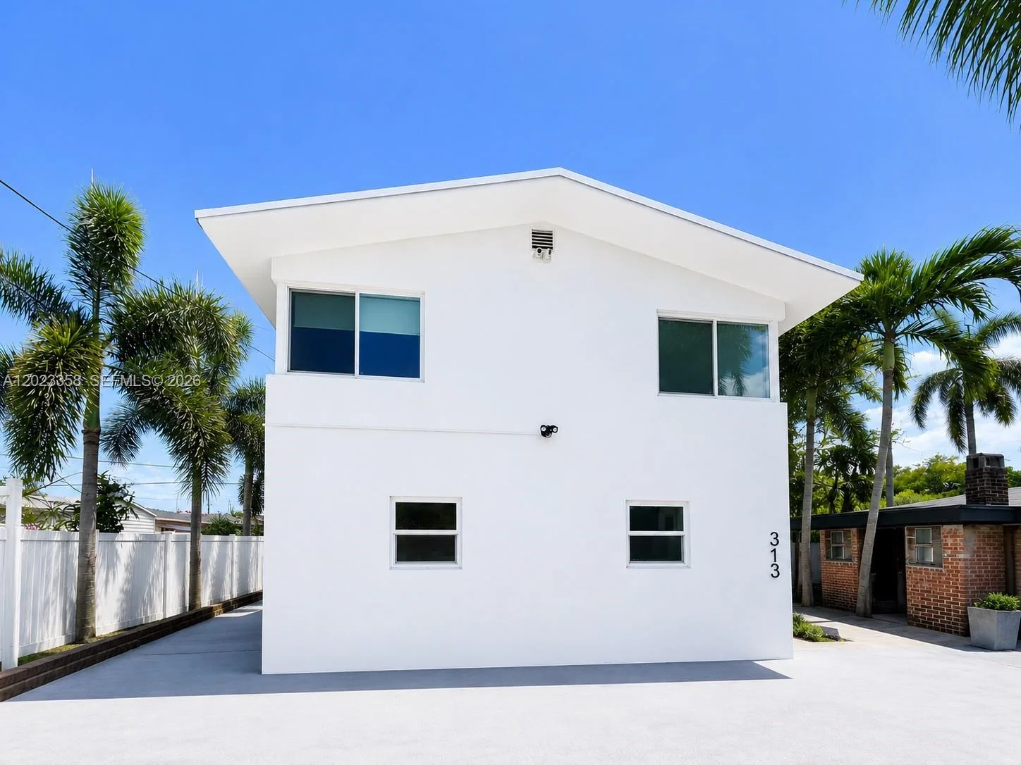 313 SW 1st Street # 1, Hallandale Beach, FL 33009