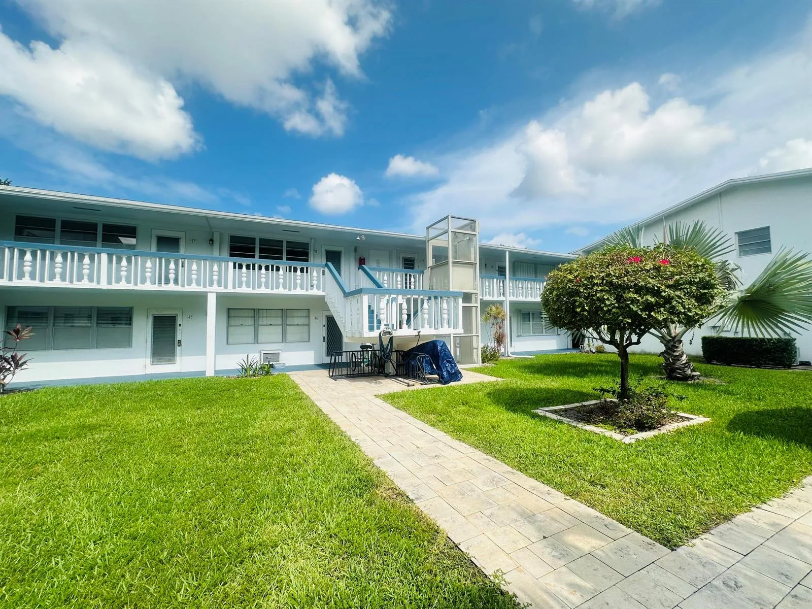 59 OAKRIDGE E, Deerfield Beach, FL 33442