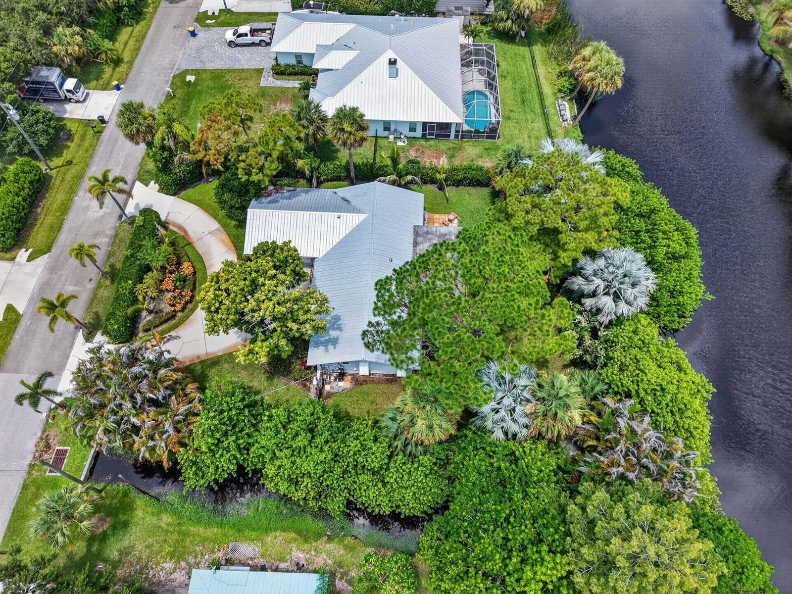 8797 SE SHARON Street, Hobe Sound, FL 33455 photo 3
