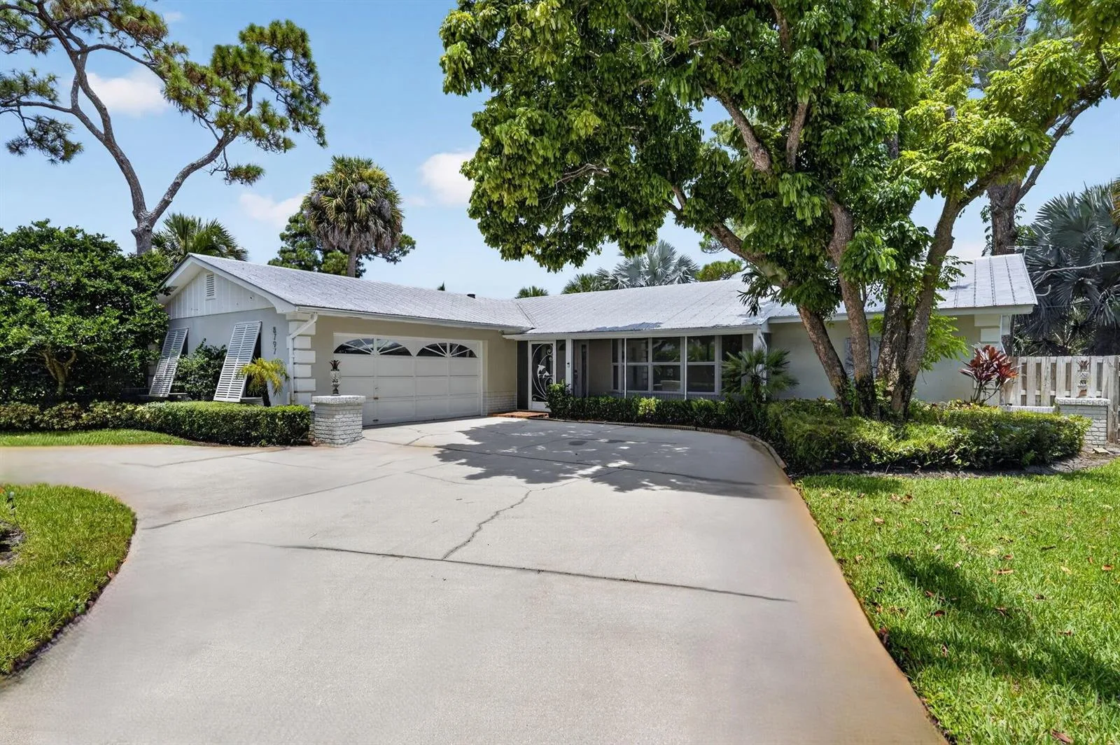 8797 SE SHARON Street, Hobe Sound, FL 33455 photo 9