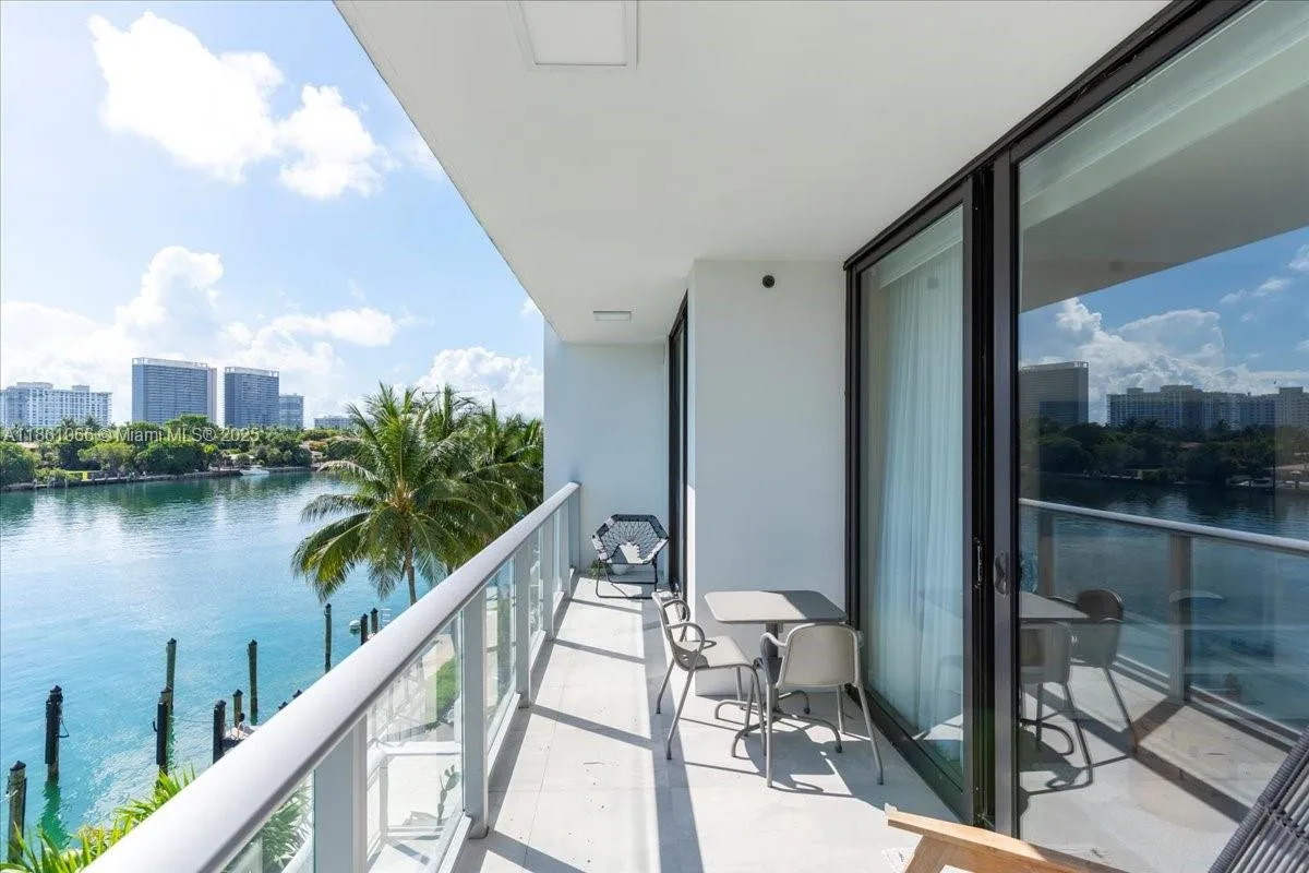 10201 E Bay Harbor Dr # 304, Bay Harbor Islands, FL 33154 photo 4