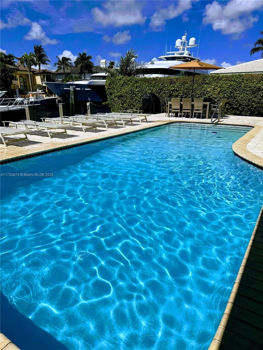 12 Isla Bahia Dr, Fort Lauderdale, FL 33316 photo 4