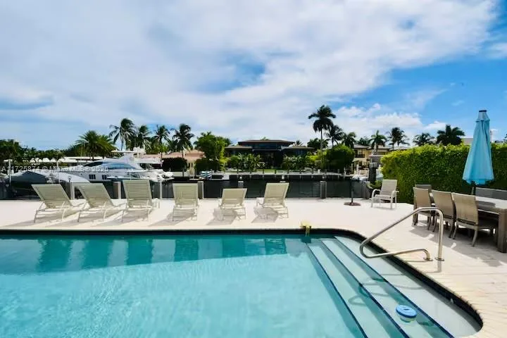 12 Isla Bahia Dr, Fort Lauderdale, FL 33316 photo 5