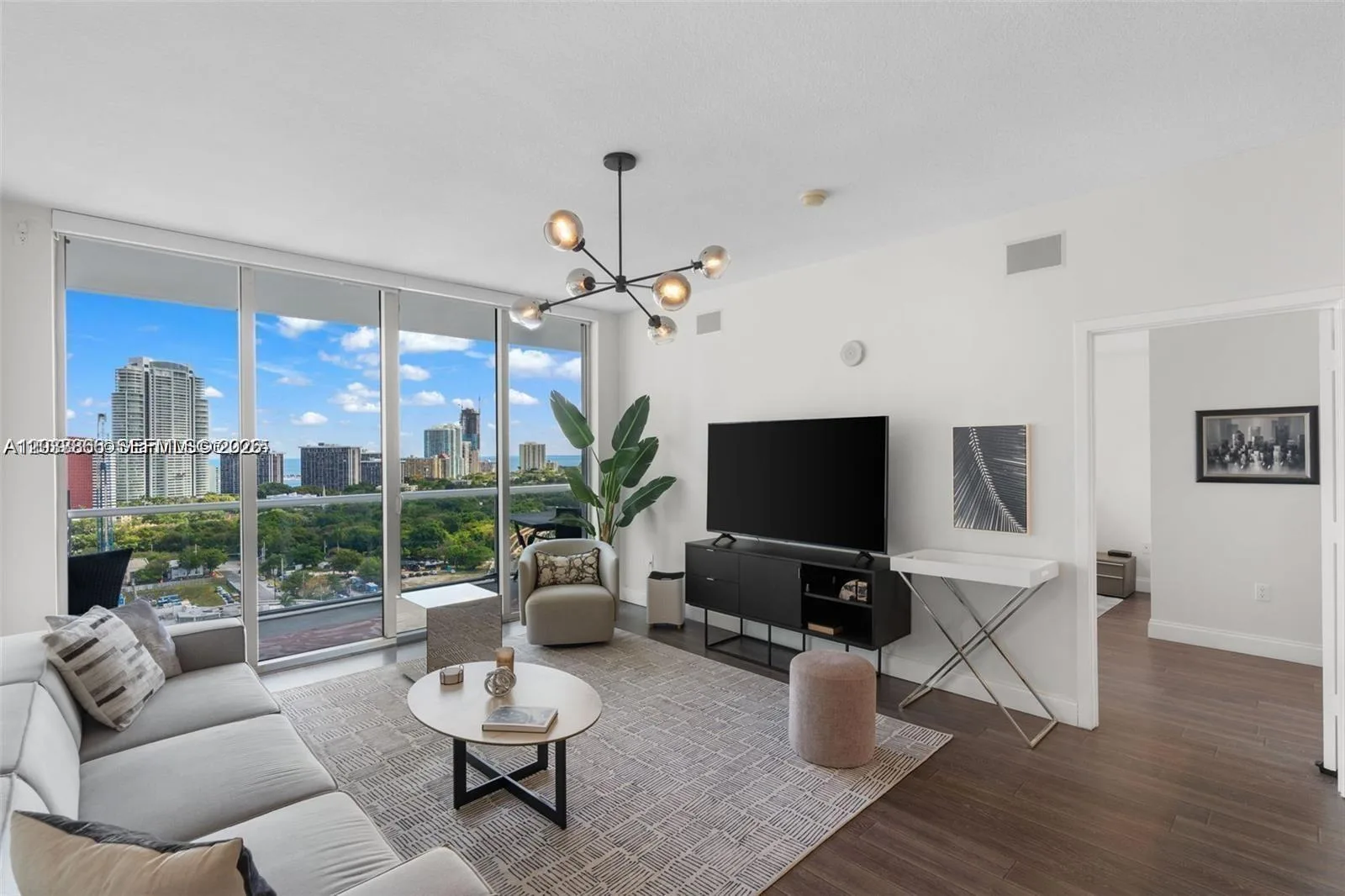 79 SW 12th St # 2204-S, Miami, FL 33130