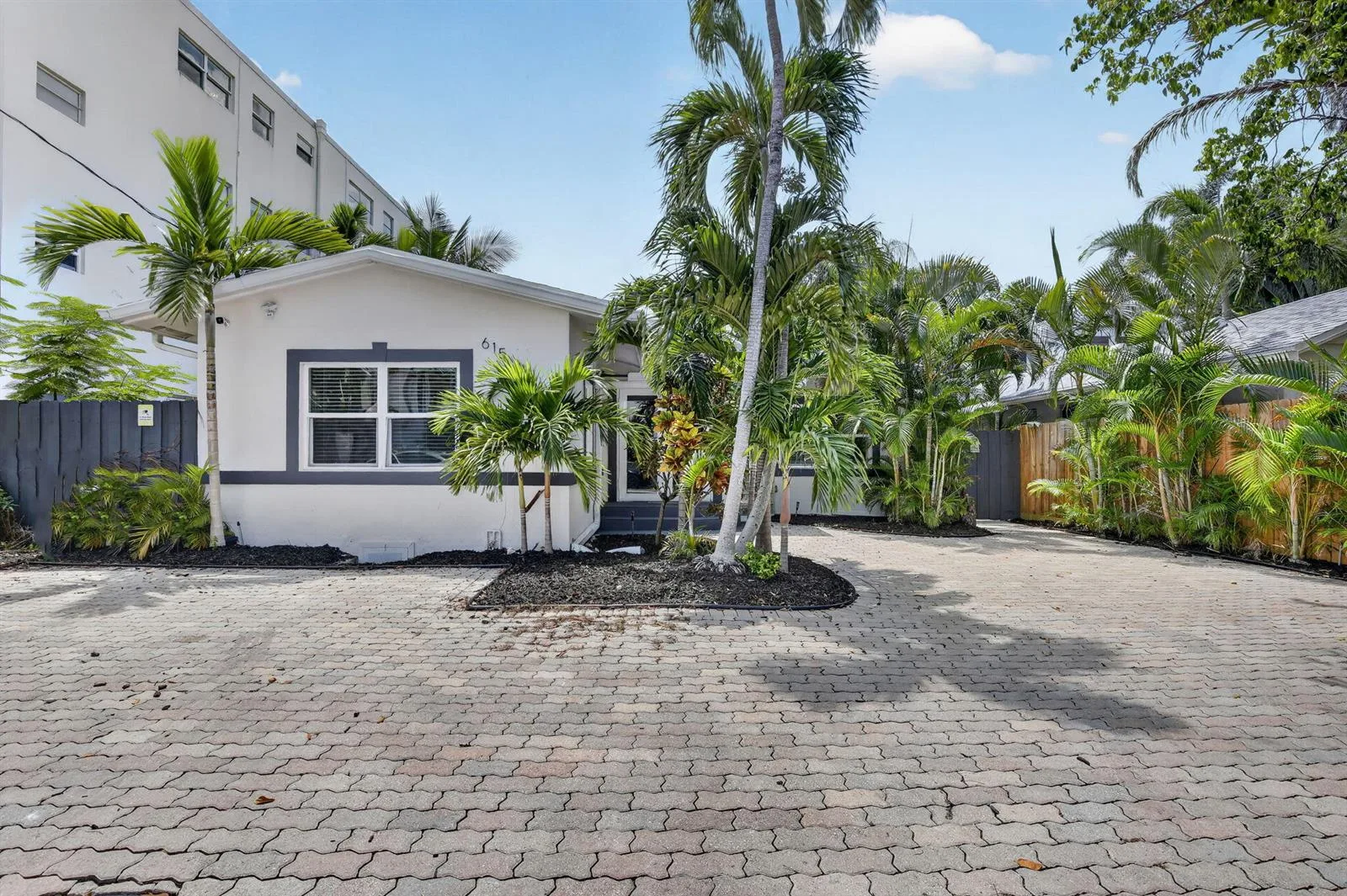 615 NE 13TH Avenue, Fort Lauderdale, FL 33304 photo 5