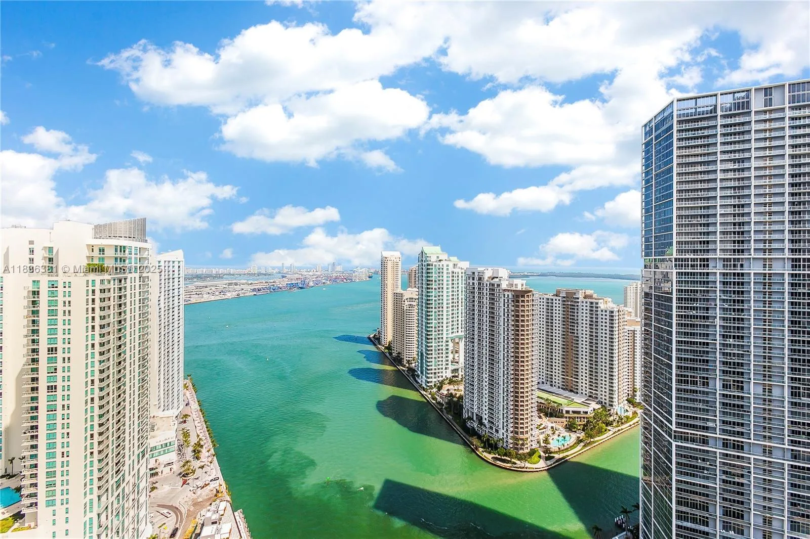 200 Biscayne Boulevard Way # 4307, Miami, FL 33131