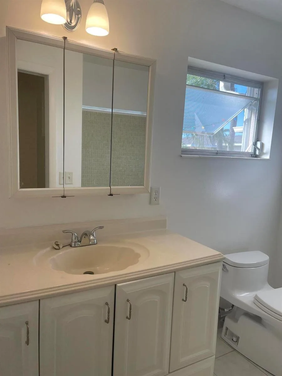 2676 DUDLEY Drive E # B, West Palm Beach, FL 33415 photo 5