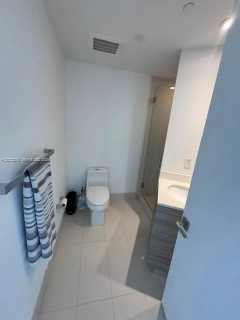 121 NE 34th St # 1001, Miami, FL 33137 photo 12