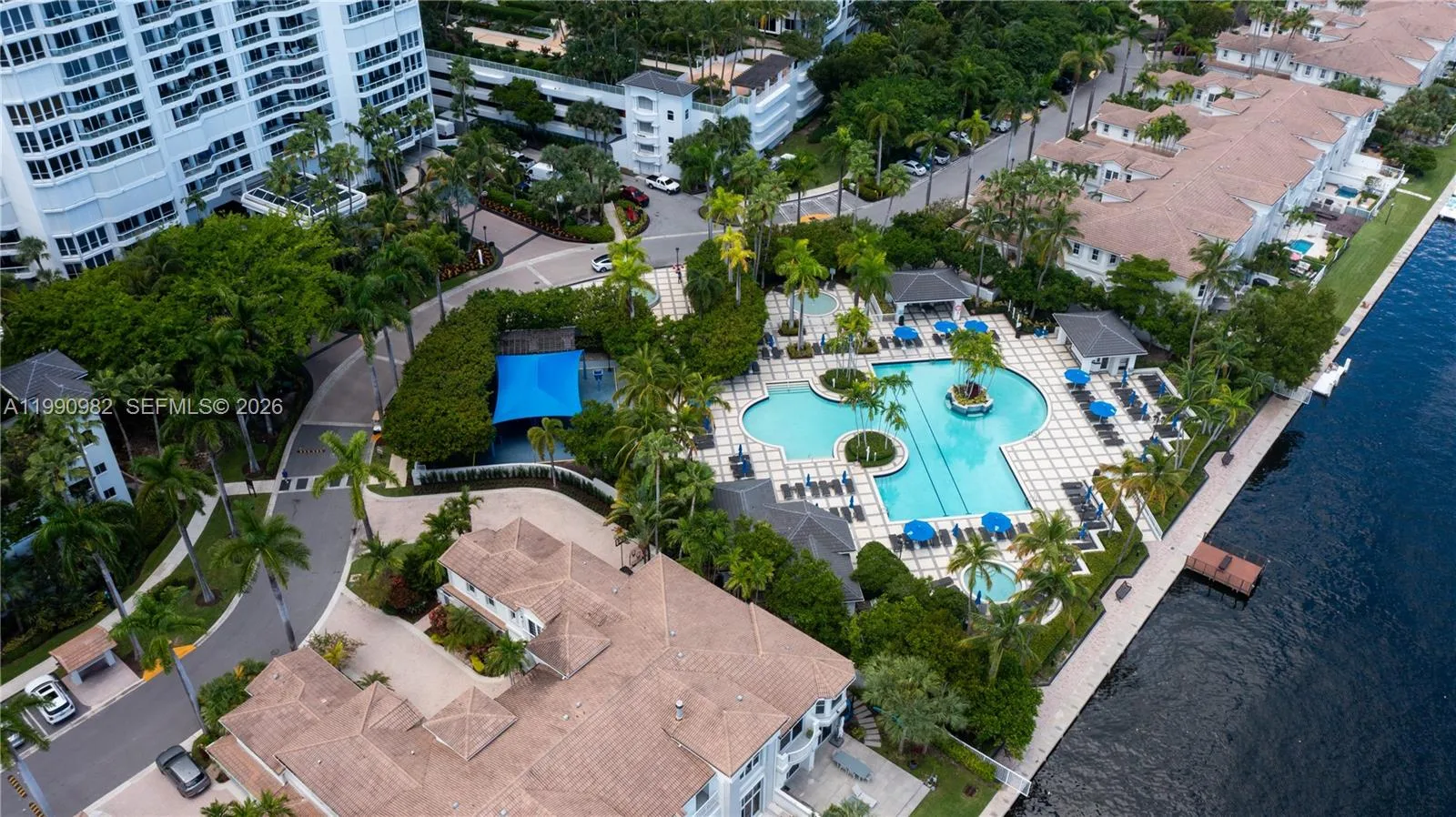 21050 Point Pl # 401, Aventura, FL 33180 photo 2