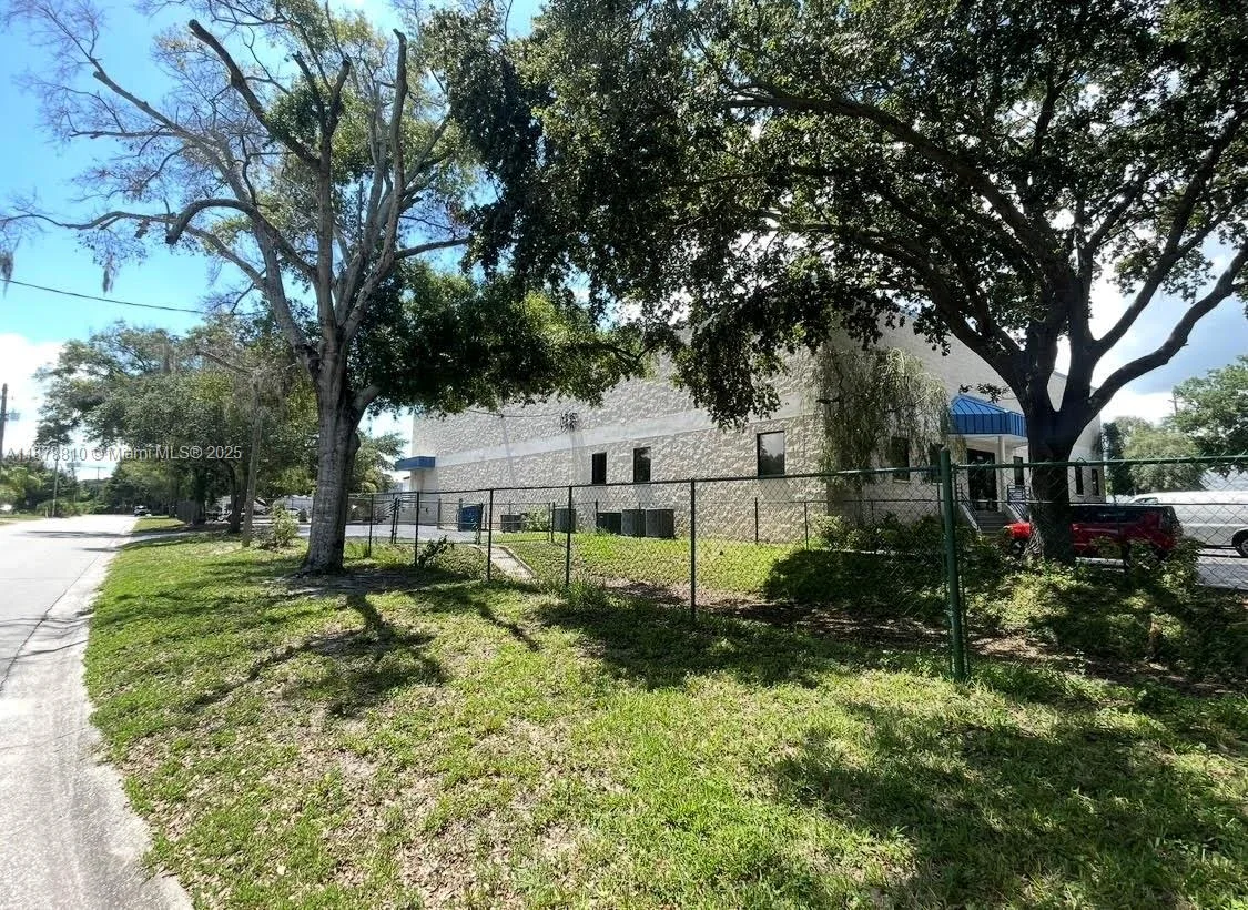 5009 Tampa West Blvd, Tampa, FL 33634U-29- photo 4