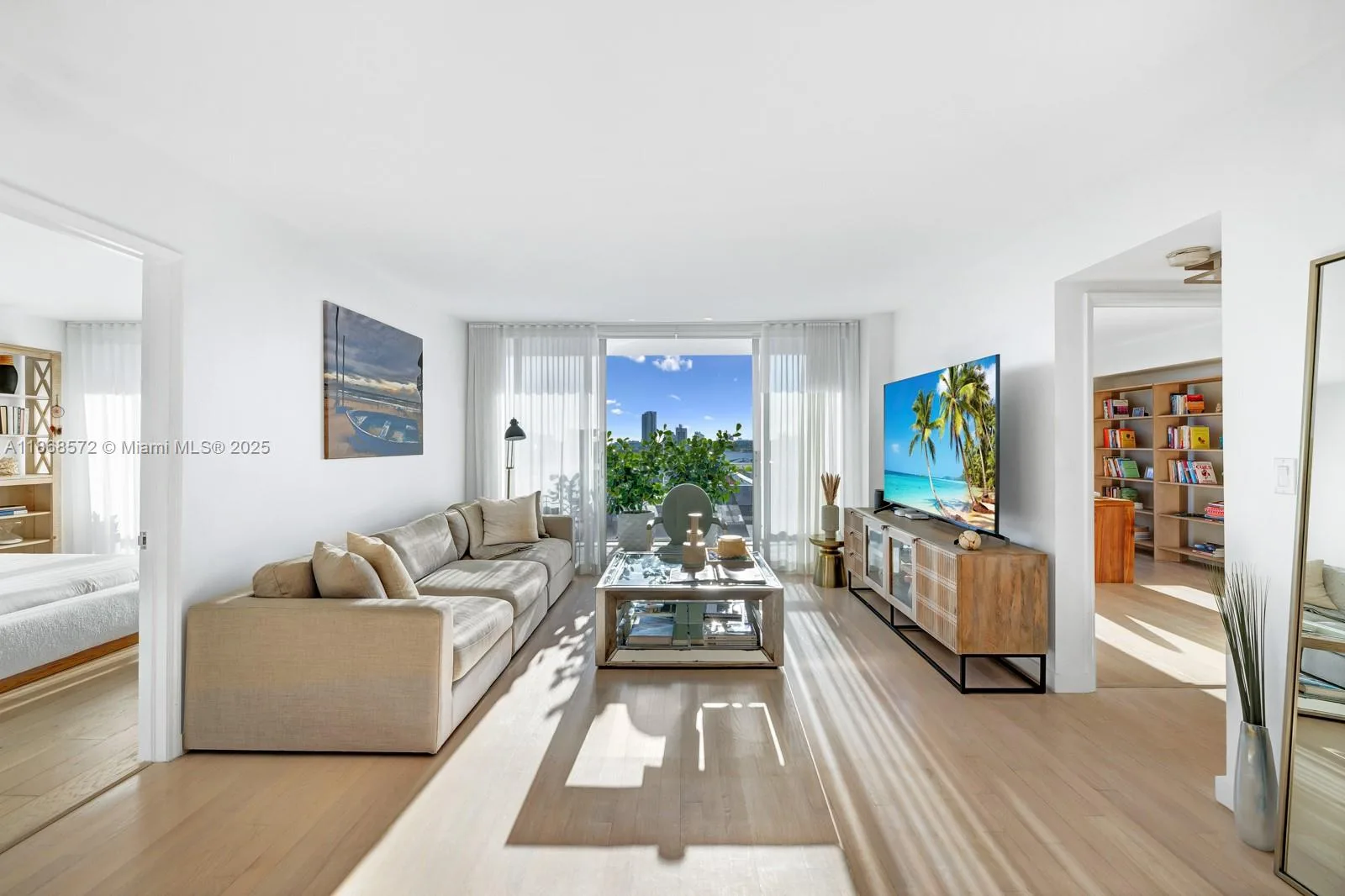 1800 Sunset Harbour Dr # 803, Miami Beach, FL 33139