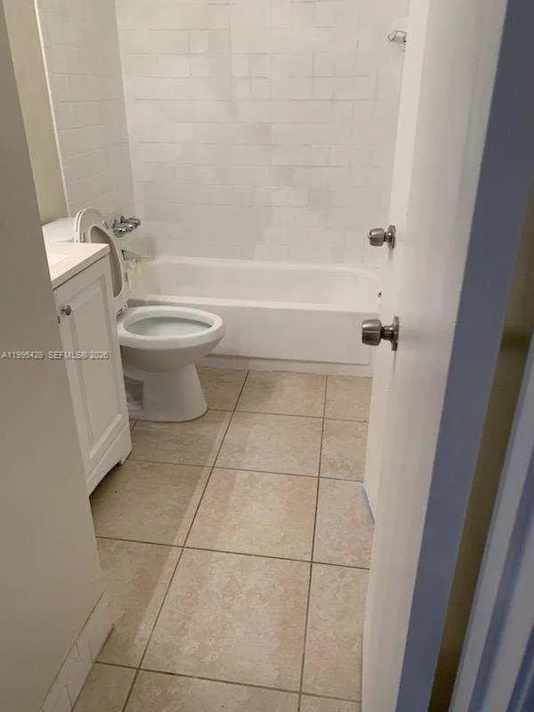 2604 NW 52nd Ave # C15, Lauderhill, FL 33313 photo 12