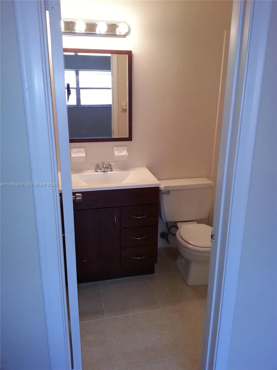 2604 NW 52nd Ave # C15, Lauderhill, FL 33313 photo 7