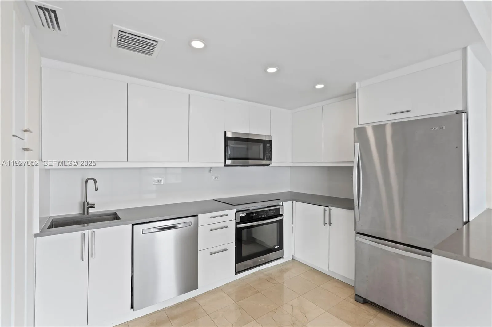 2451 Brickell Ave # 18C, Miami, FL 33129 photo 12
