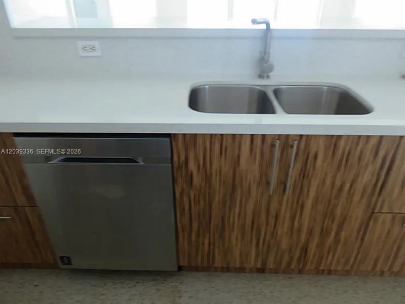 325 S BISCAYNE BLVD # 4122, Miami, FL 33131 photo 10